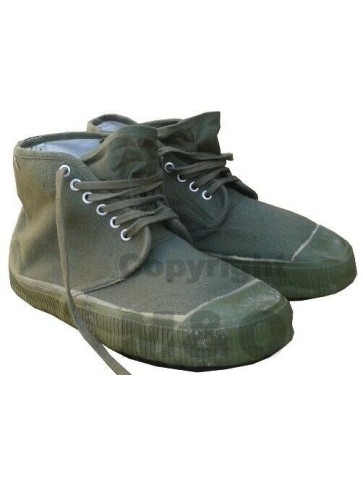 Genuine Surplus Vintage US / British Army Swim Shoes Daps Plimsolls Olive