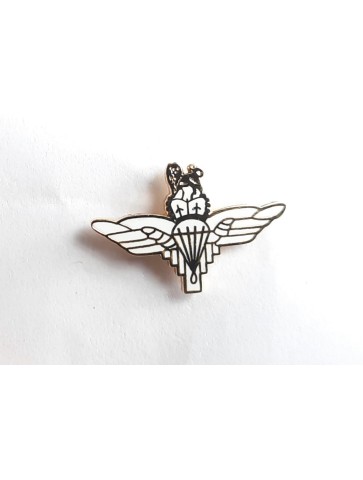 White Enamel Para Wings Badge Lapel Pin Small Metal British Army