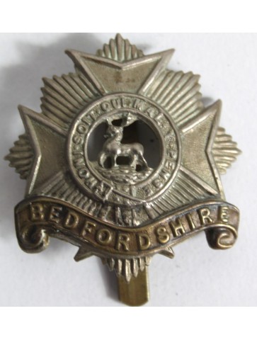 Genuine Surplus Bedfordshire Regiment Cap Badge Metal (595)